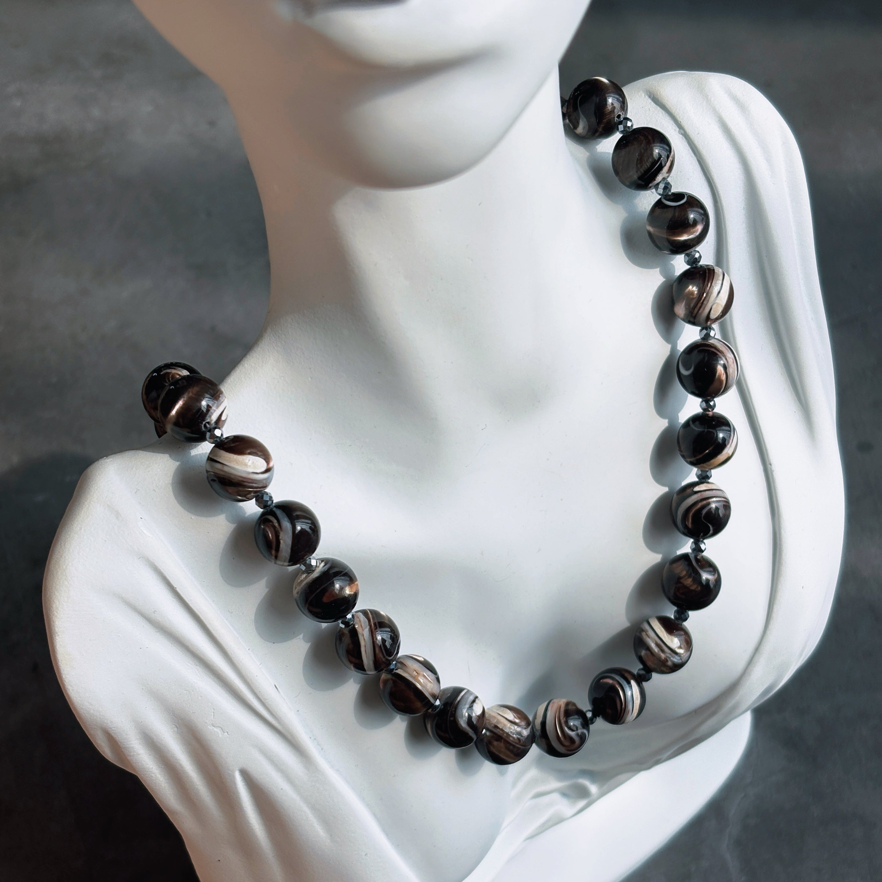 Night Tide Shell Grounding Necklace