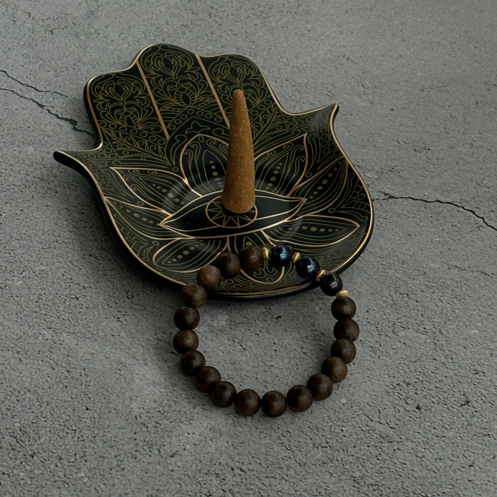 Midnight Resin Agarwood & Black Pearl Bracelet