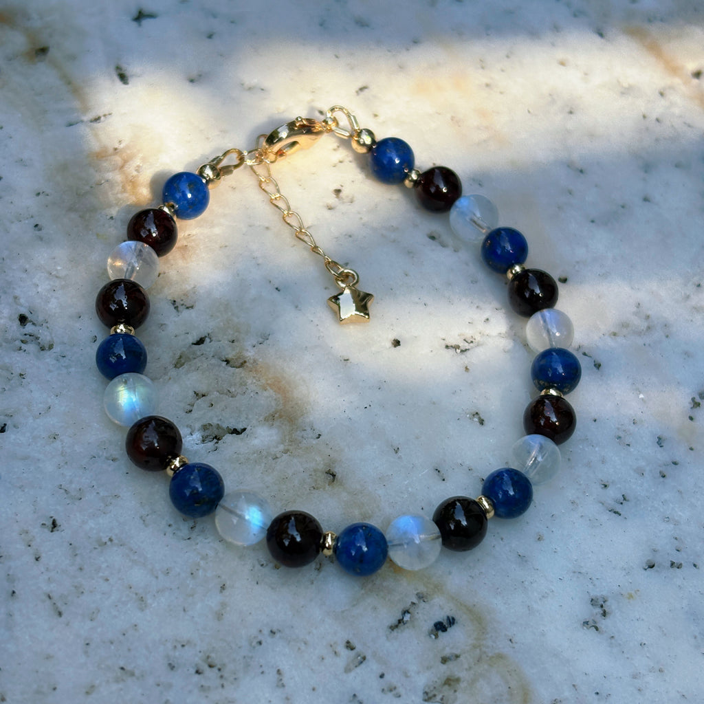 Magic Series Success Lapis Lazuli Garnet Moonstone Bracelet