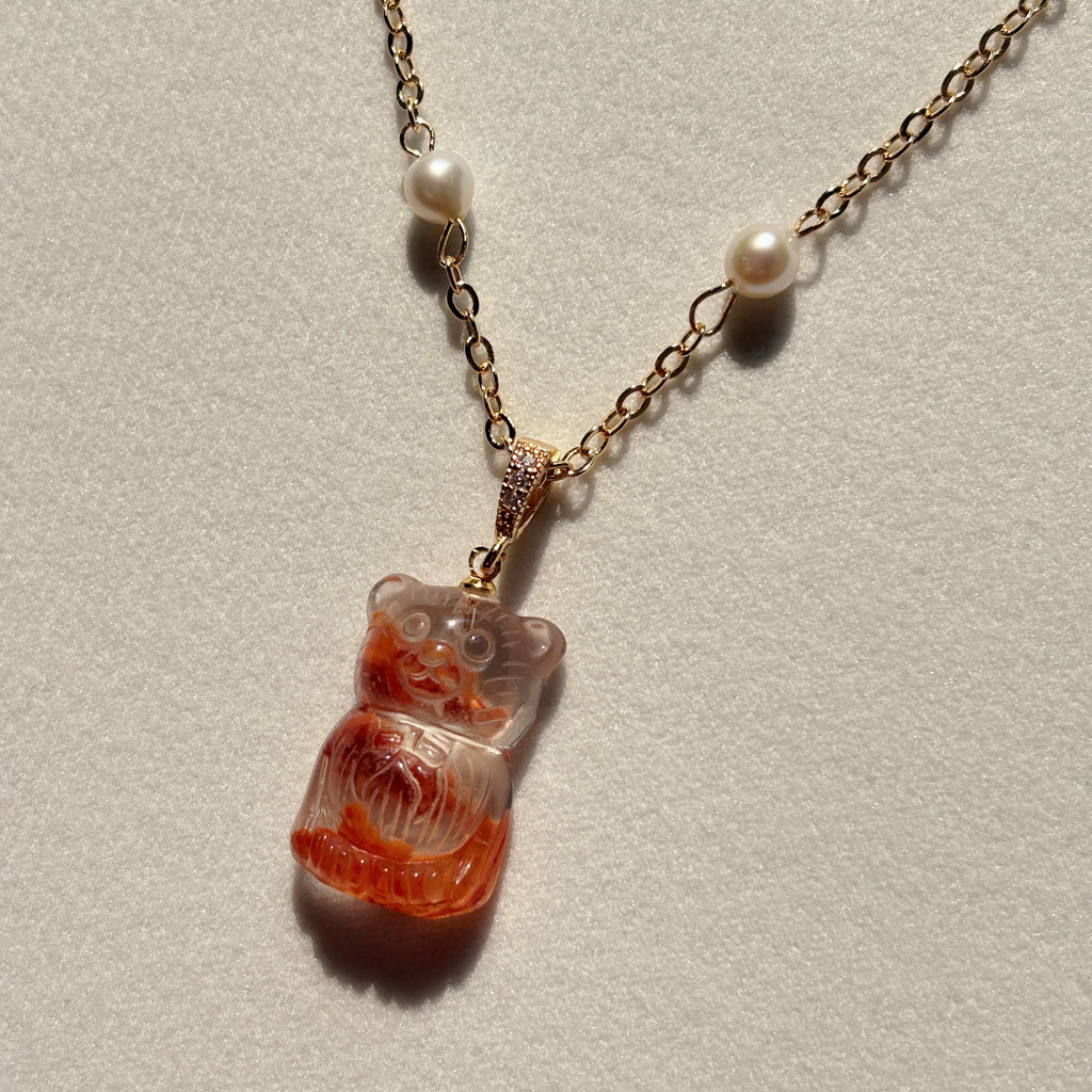 Spiritual Animal Honey Quartz Bear Pendant Pearl Necklace