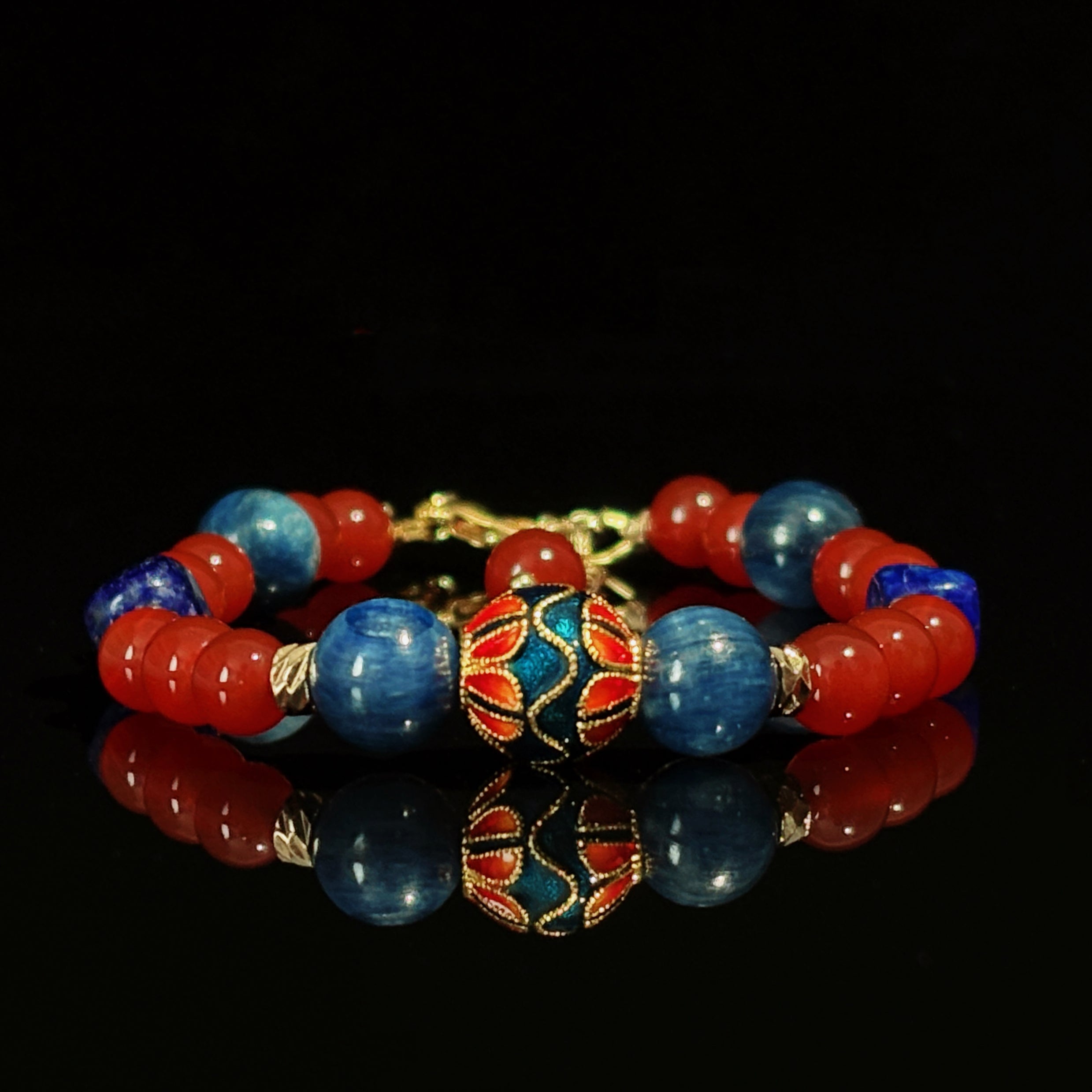 Silk Road Relic Radiant Muse Agate Kyanite Lapis Lazuli Feminine Grace Bracelet