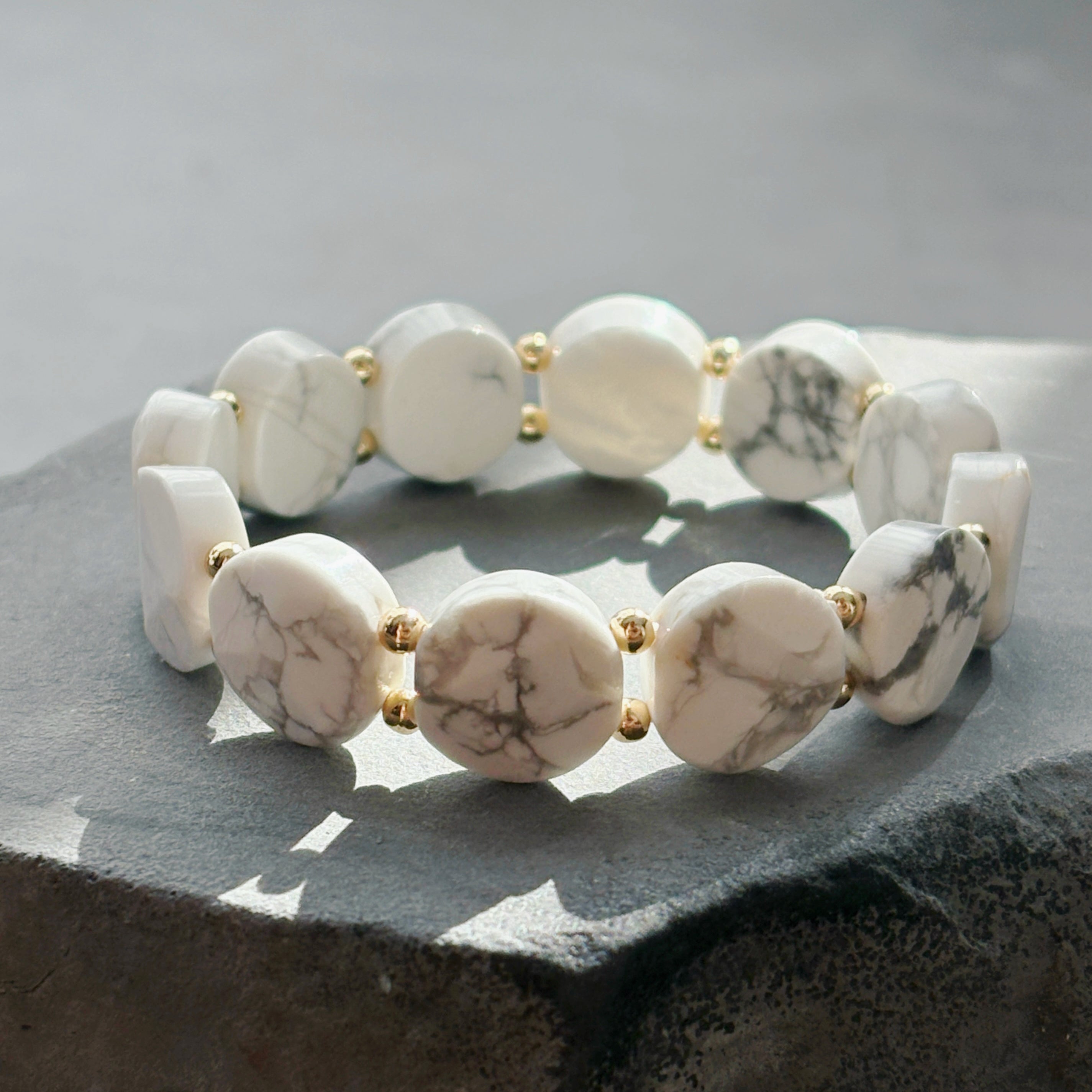 Silent White Howlite Clam Bracelet
